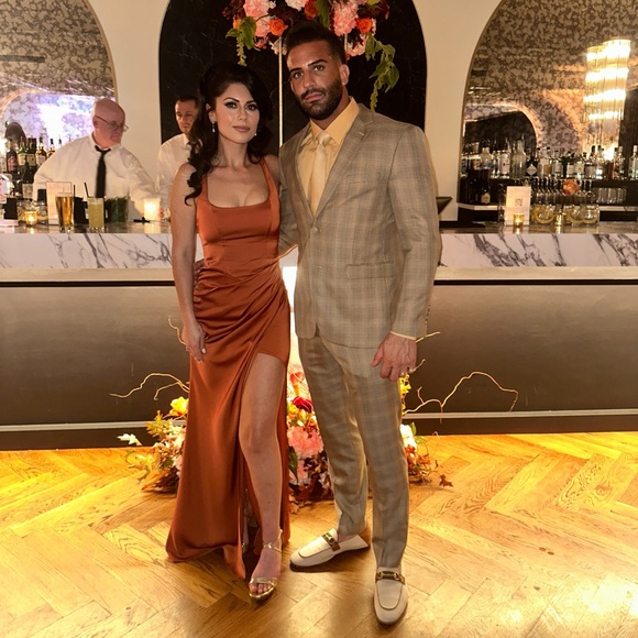 Elegant Rust Maxi Dress - Picture 1 of 6